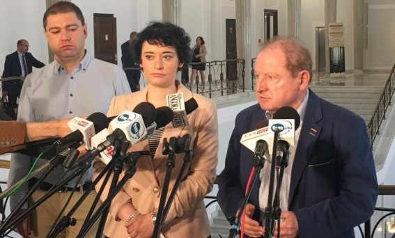 Iwiński: Niedobrze gdyby ta wizyta wzbudzała nastroje militarystyczne